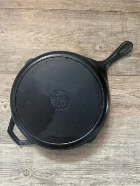 Lodge | Kitchen | Lodge 25 Inch Seasoned Cast Iron Grill Pan Griddle ...